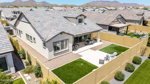 Exterior - 8041 E Jacaranda St, Mesa, AZ 85207 photo 7 of 10