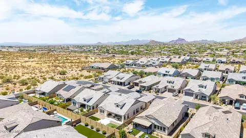 View/Area - 8041 E Jacaranda St, Mesa, AZ 85207 photo 5 of 6