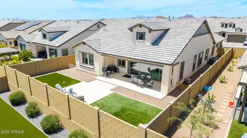 Exterior - 8041 E Jacaranda St, Mesa, AZ 85207 photo 9 of 10