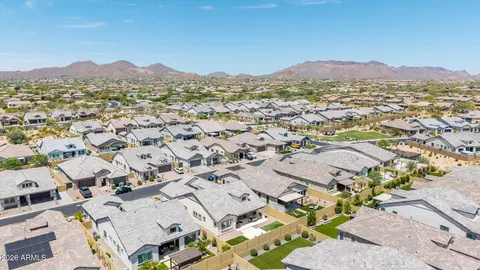 View/Area - 8041 E Jacaranda St, Mesa, AZ 85207 photo 3 of 6