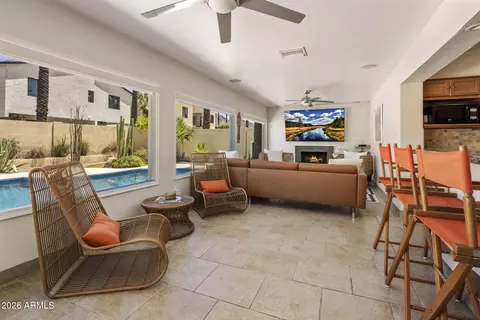 Living - 4312 E Sells Dr, Phoenix, AZ 85018 photo 1 of 3