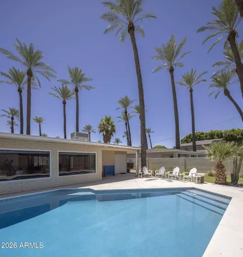 Exterior - 4312 E Sells Dr, Phoenix, AZ 85018 photo 6 of 12
