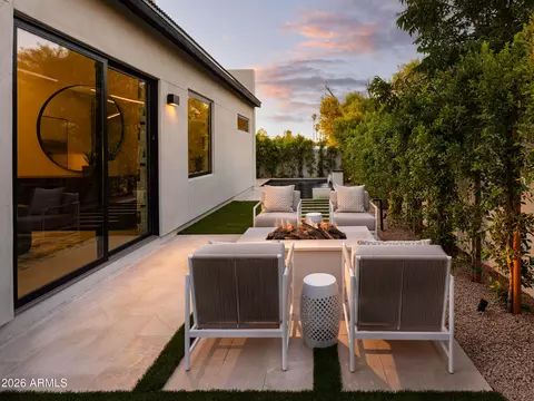Exterior - 5937 N 14th St, Phoenix, AZ 85014 photo 1 of 3