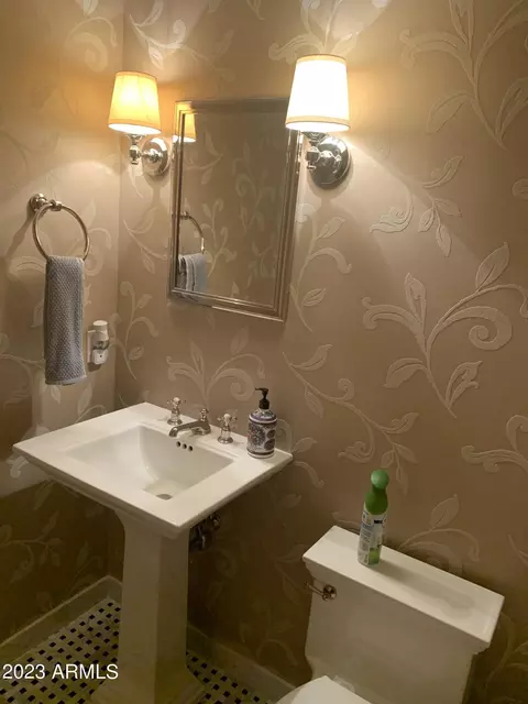 Bath - 2201 E Grapevine Dr, Payson, AZ 85541 photo 3 of 16