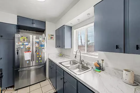 Kitchen - 11608 N 20th Dr, Phoenix, AZ 85029 photo 2 of 4
