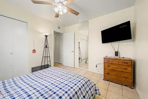 Bedroom - 11608 N 20th Dr, Phoenix, AZ 85029 photo 2 of 5