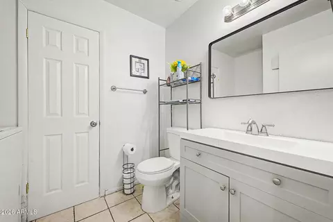 Bath - 11608 N 20th Dr, Phoenix, AZ 85029 photo 1 of 3