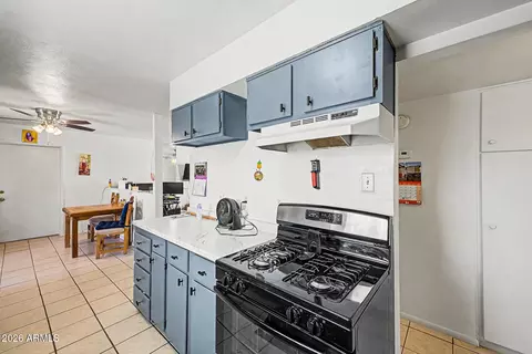 Kitchen - 11608 N 20th Dr, Phoenix, AZ 85029 photo 4 of 4