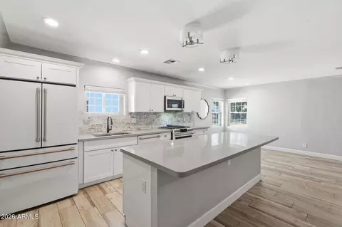 Kitchen - 511 W Roma Ave, Phoenix, AZ 85013 photo 2 of 3
