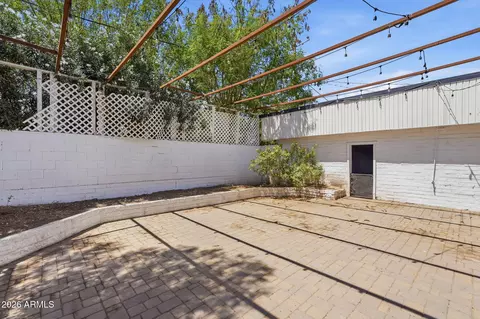 Exterior - 511 W Roma Ave, Phoenix, AZ 85013 photo 5 of 8
