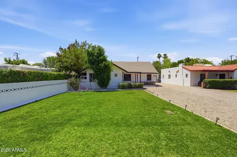 Exterior - 511 W Roma Ave, Phoenix, AZ 85013 photo 3 of 8