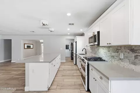 Kitchen - 511 W Roma Ave, Phoenix, AZ 85013 photo 3 of 3
