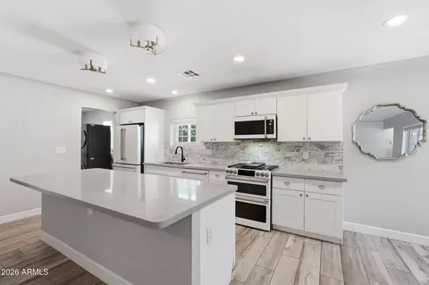 Kitchen - 511 W Roma Ave, Phoenix, AZ 85013 photo 1 of 3