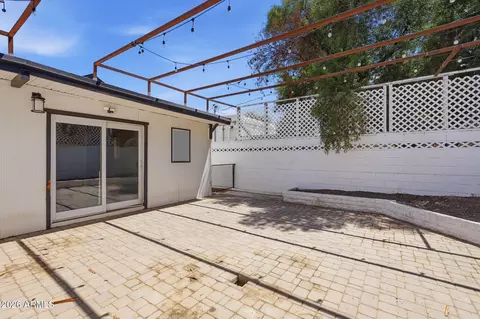 Exterior - 511 W Roma Ave, Phoenix, AZ 85013 photo 7 of 8