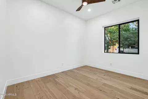 Bedroom - 4107 E Avalon Dr, Phoenix, AZ 85018 photo 6 of 7