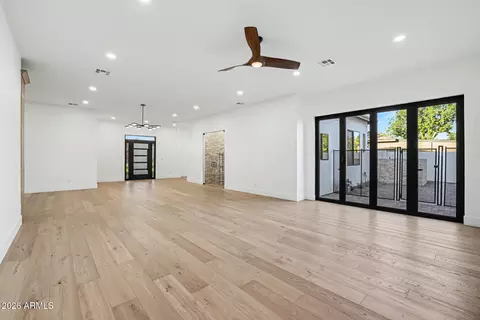 Living - 4107 E Avalon Dr, Phoenix, AZ 85018 photo 7 of 7