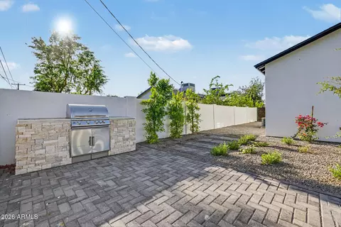 Exterior - 4107 E Avalon Dr, Phoenix, AZ 85018 photo 11 of 12