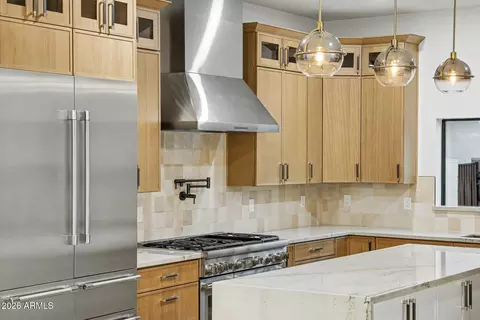 Kitchen - 4107 E Avalon Dr, Phoenix, AZ 85018 photo 5 of 6