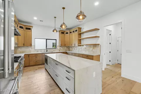 Kitchen - 4107 E Avalon Dr, Phoenix, AZ 85018 photo 2 of 6