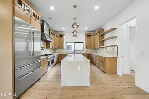 Kitchen - 4107 E Avalon Dr, Phoenix, AZ 85018 photo 1 of 6