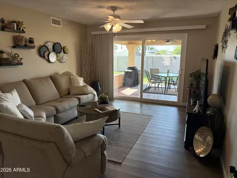 9433 W Mcrae Way, Peoria, AZ 85382