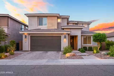 2916 E Tina Dr, Phoenix, AZ 85050