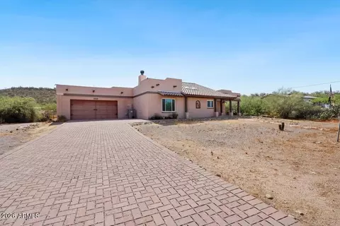 33651 S Topaz Rd, Black Canyon City, AZ 85324