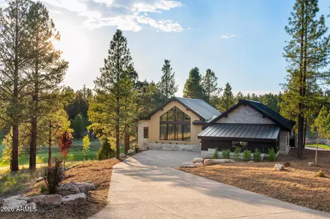 2911 S Solitaires Canyon Dr, Flagstaff, AZ 86005