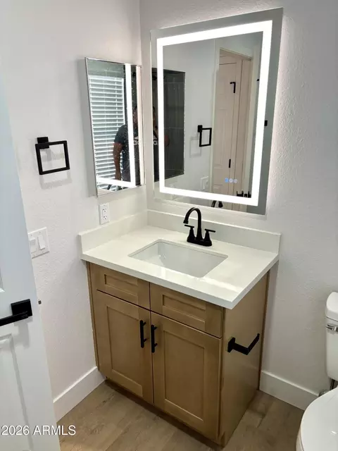 Bath - 6147 E Quartz Cir, Mesa, AZ 85215 photo 3 of 4