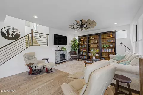 Living - 819 E Deer Creek Rd, Phoenix, AZ 85048 photo 5 of 8