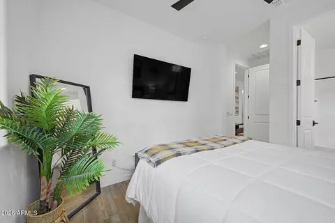 Bedroom - 819 E Deer Creek Rd, Phoenix, AZ 85048 photo 6 of 14