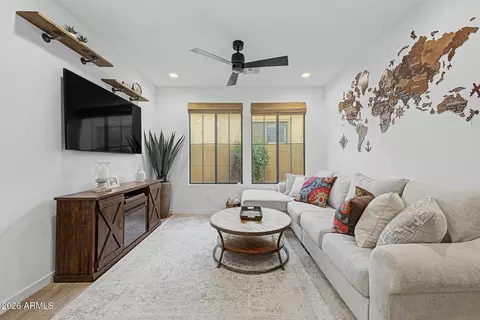 Living - 819 E Deer Creek Rd, Phoenix, AZ 85048 photo 4 of 8