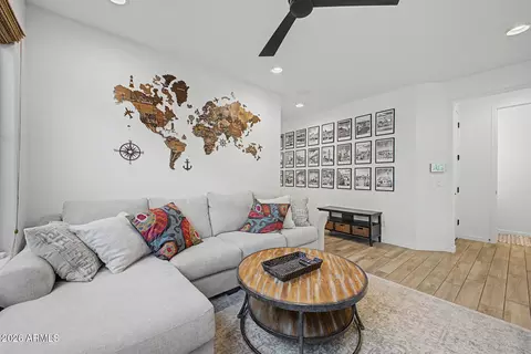 Living - 819 E Deer Creek Rd, Phoenix, AZ 85048 photo 3 of 8