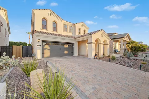 Exterior - 819 E Deer Creek Rd, Phoenix, AZ 85048 photo 9 of 16