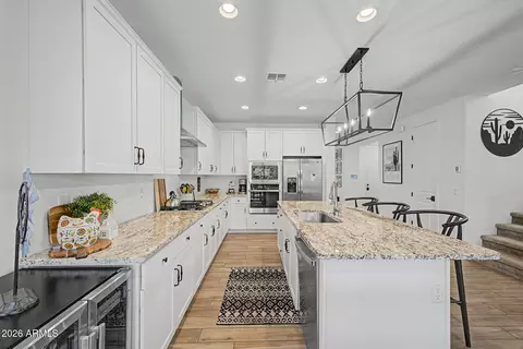 Kitchen - 819 E Deer Creek Rd, Phoenix, AZ 85048 photo 3 of 6