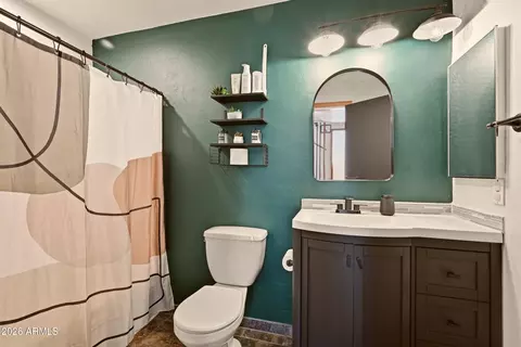 Bath - 811 E Lone Pine Cir, Payson, AZ 85541 photo 1 of 4