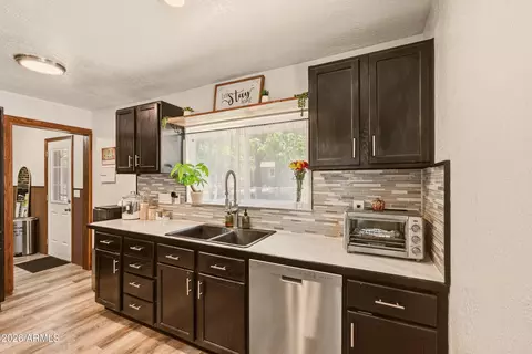 Kitchen - 811 E Lone Pine Cir, Payson, AZ 85541 photo 5 of 5