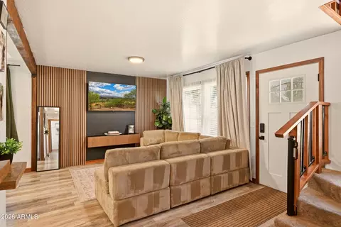 Living - 811 E Lone Pine Cir, Payson, AZ 85541 photo 2 of 2