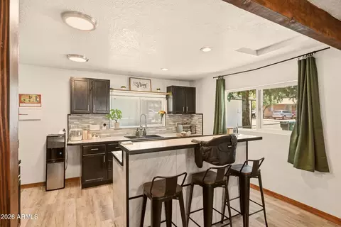 Kitchen - 811 E Lone Pine Cir, Payson, AZ 85541 photo 2 of 5