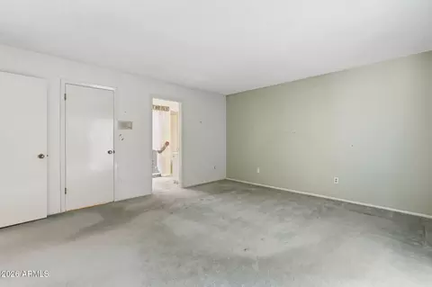 Bedroom - 3217 E Malapai Dr, Phoenix, AZ 85028 photo 1 of 7