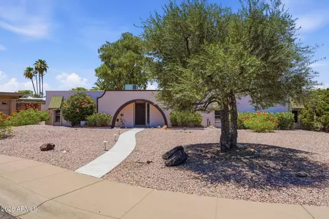 Exterior - 3217 E Malapai Dr, Phoenix, AZ 85028 photo 3 of 14