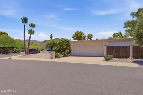 Exterior - 3217 E Malapai Dr, Phoenix, AZ 85028 photo 6 of 14