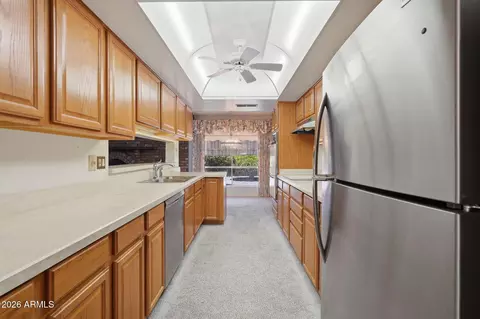 Kitchen - 3217 E Malapai Dr, Phoenix, AZ 85028 photo 1 of 6