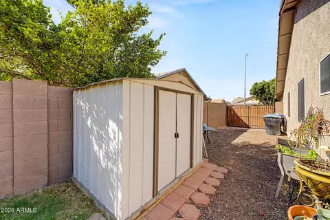 Exterior - 10415 E Capri Ave, Mesa, AZ 85208 photo 13 of 14