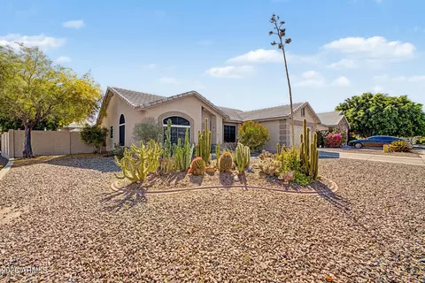 Exterior - 10415 E Capri Ave, Mesa, AZ 85208 photo 3 of 14