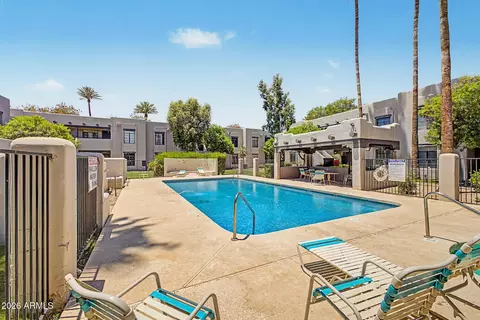 Exterior - 1449 E Highland Ave #3, Phoenix, AZ 85014 photo 6 of 9