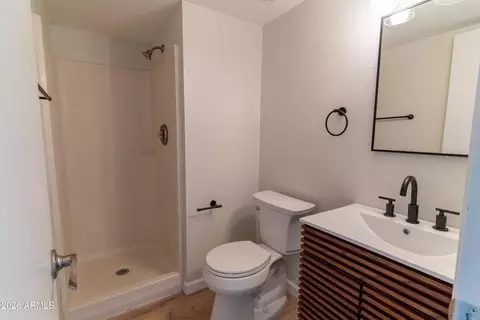 Bath - 4150 E Cactus Rd #216, Phoenix, AZ 85032 photo 1 of 3