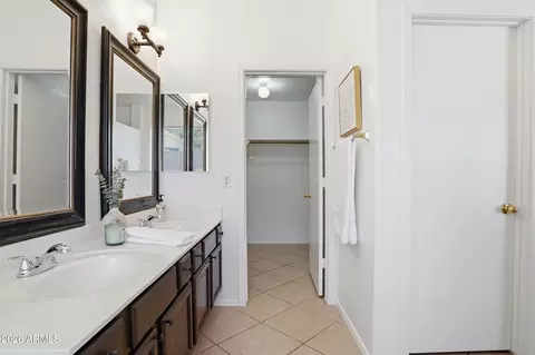 Bath - 7260 E Monte Ave, Mesa, AZ 85209 photo 2 of 3