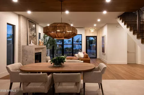 Dining - 4524 E Devonshire Ave, Phoenix, AZ 85018 photo 2 of 5