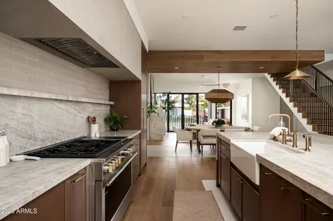 Kitchen - 4524 E Devonshire Ave, Phoenix, AZ 85018 photo 6 of 8